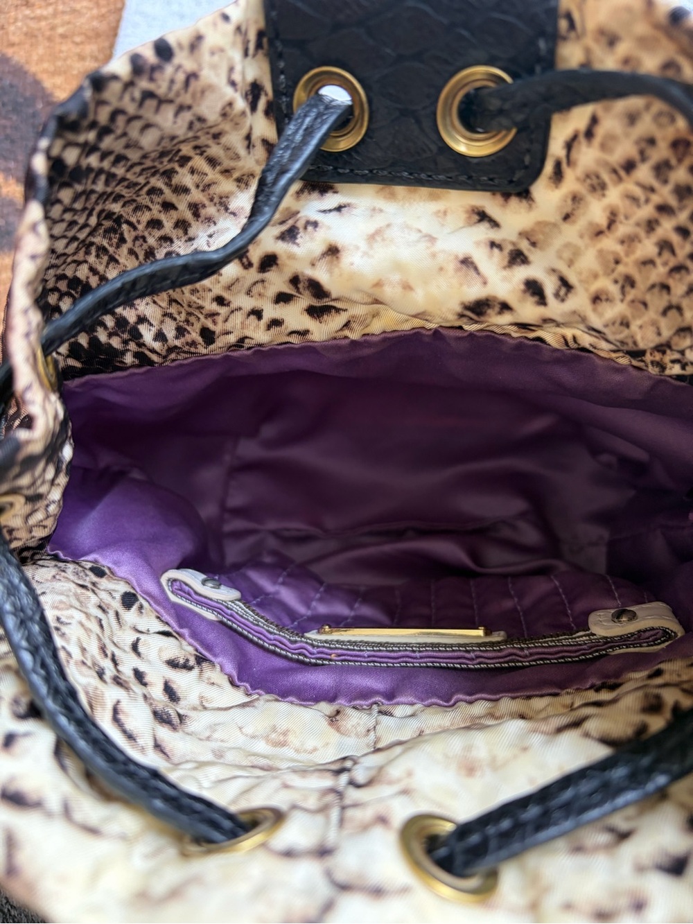 Vintage Henri Bendel Snake-Print Drawstring Crossbody Bag - Black & Beige - Picture 13 of 13